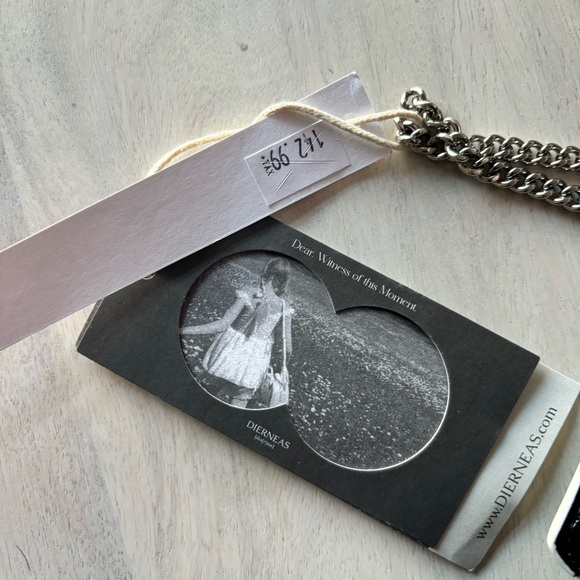 NWT Dierneas Black & Whiter Vegan Leather Micro Bag w/Long Shoulder Chain - Picture 2 of 7